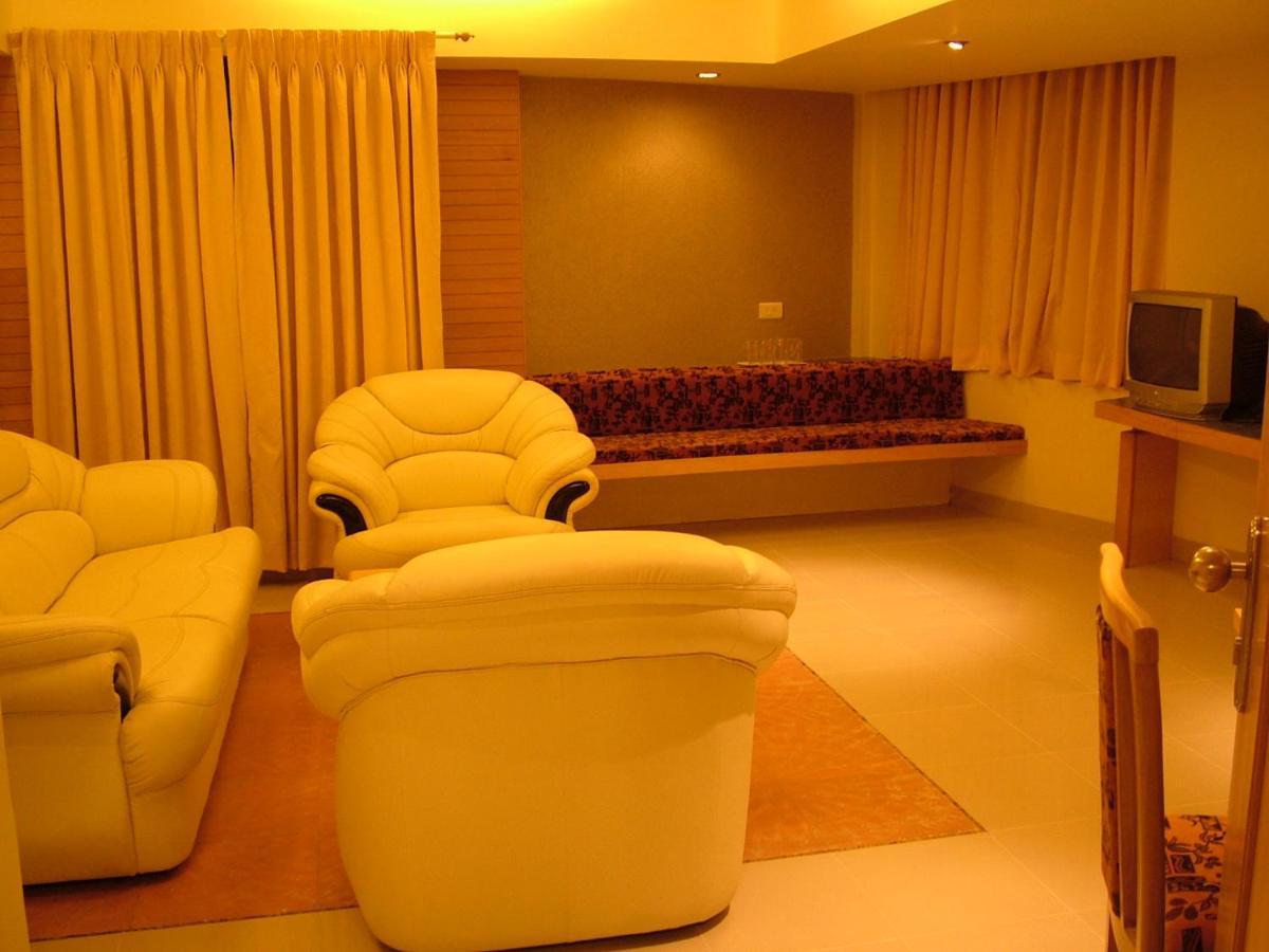 Hotel City Park, Solapur Exterior photo
